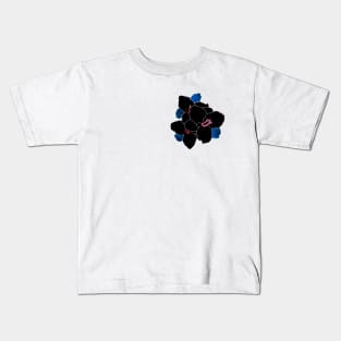 Blooming in the evenings Kids T-Shirt